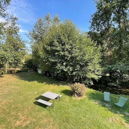 Hébergement de vacances La Sellerie Charmante Au Milieu D'une Ile *