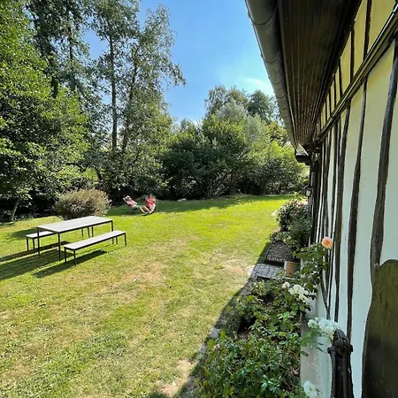 La Sellerie Charmante Au Milieu D'une Ile * Canehan