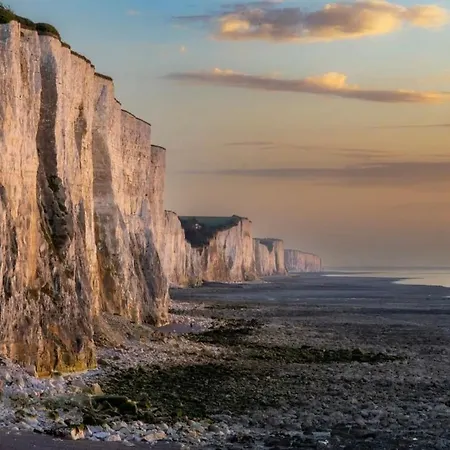 Hébergement de vacances La Sellerie Charmante Au Milieu D'une Ile *